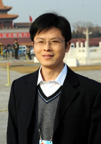 新华社浙江分社政文采访部副主任岳德亮